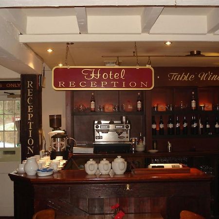 Sir Douglas Haig Inn Effingham 外观 照片